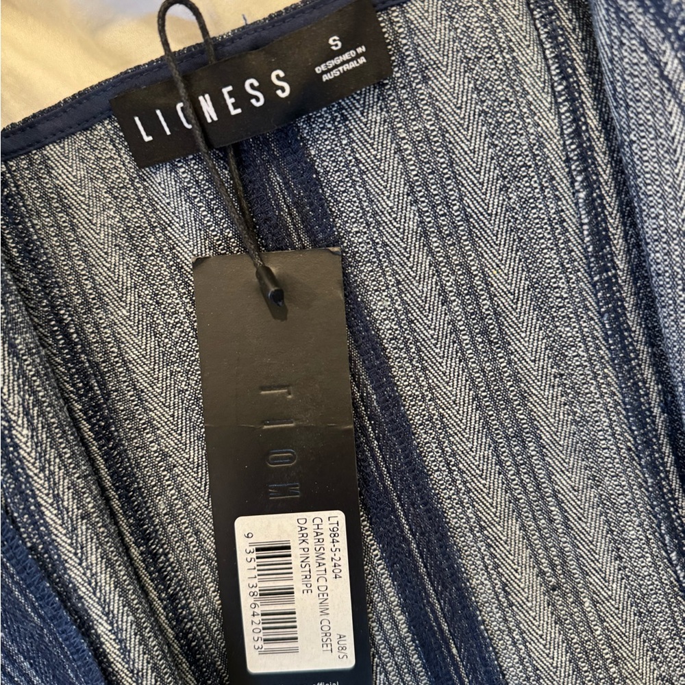 CHARISMATIC DENIM CORSET IN DADK PINSTRIPE - Lioness - Picture 3 of 7